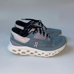 On Running Women's Shoes - Blue and White
